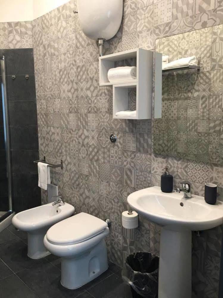 La Dimora Di Garibaldi Bed & Breakfast Napoli Eksteriør bilde